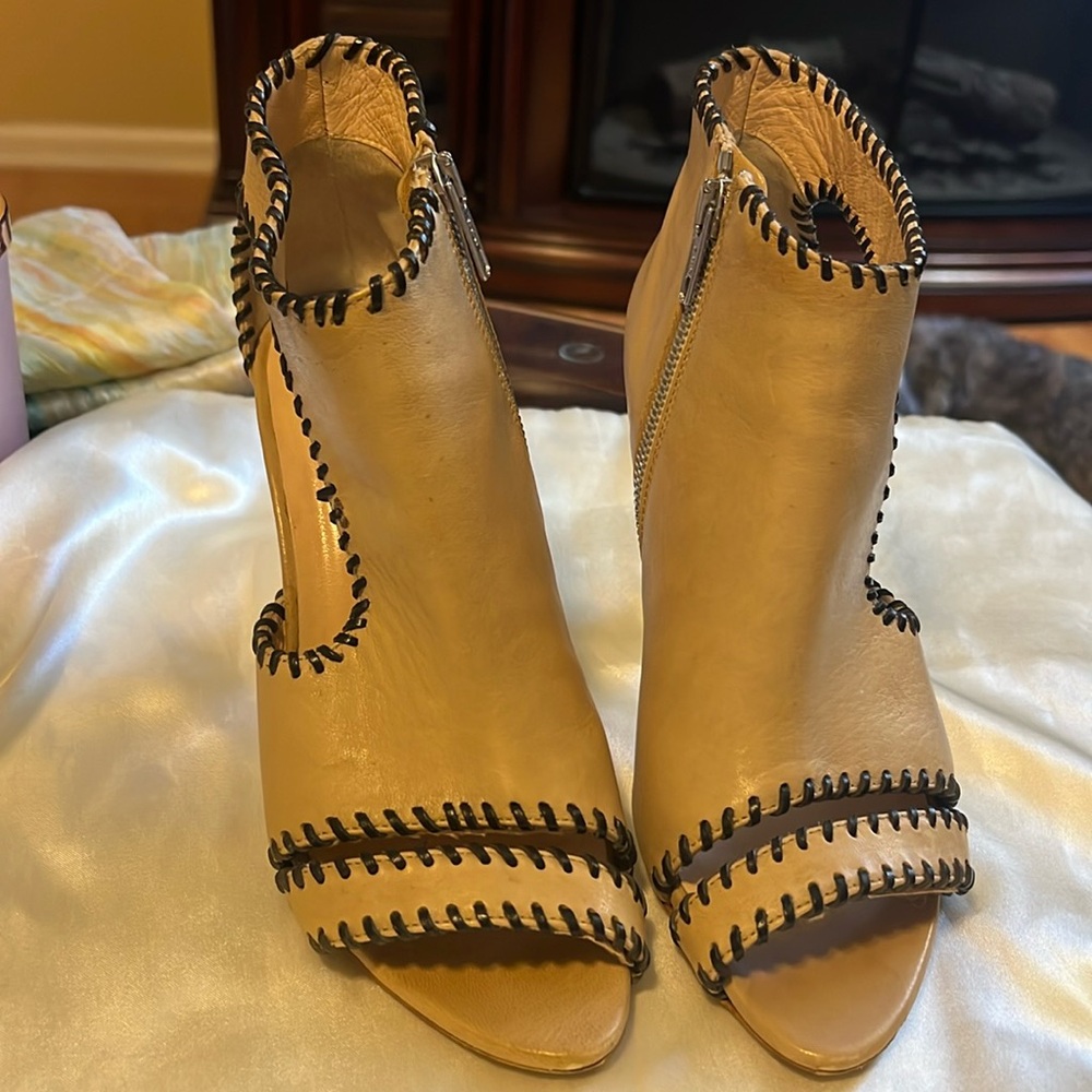 Loeffler Randall shoes. Made in Italy. Tan with black whip stitching.
